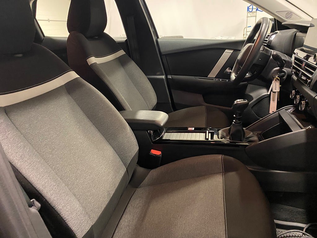 Vehicle Image 20