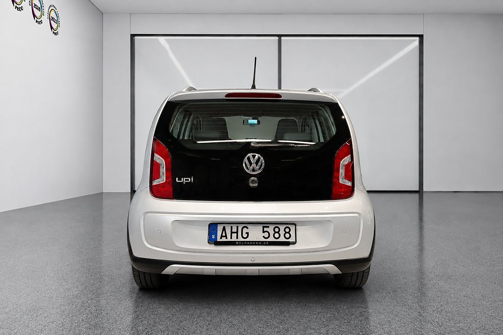 Vehicle Image 6