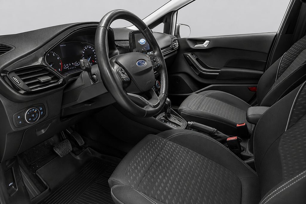 Vehicle Image 8