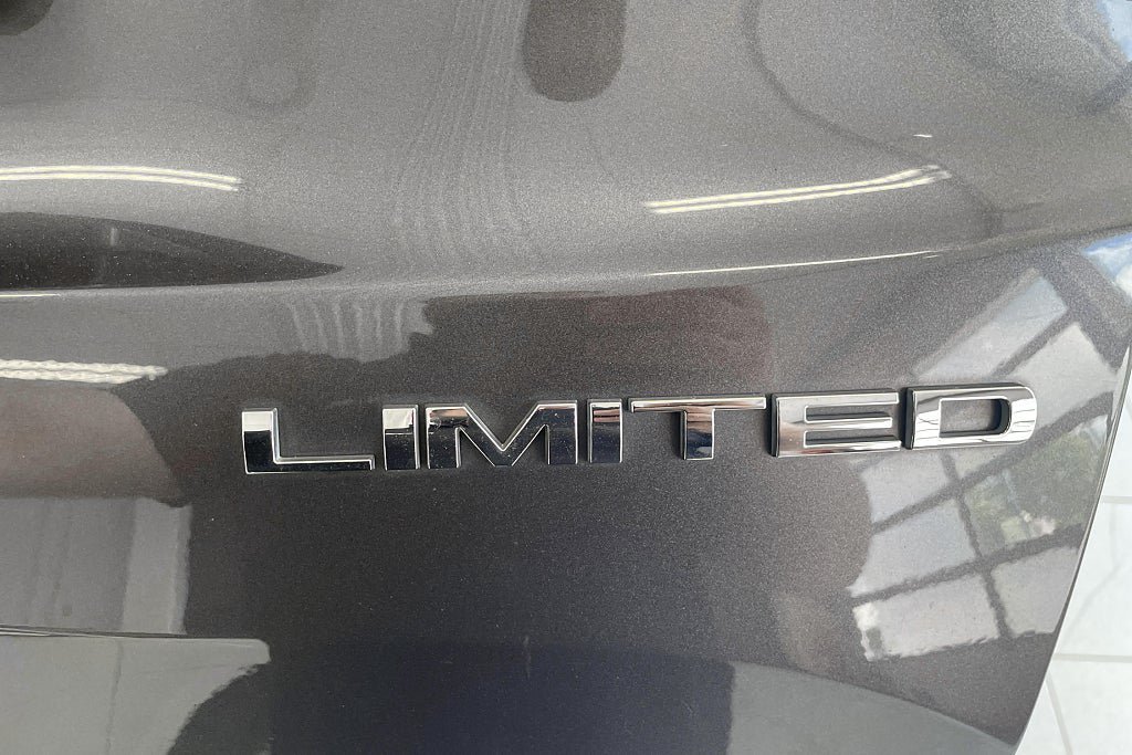Vehicle Image 18
