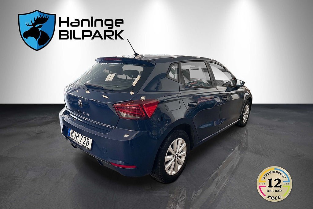 Vehicle Image 6