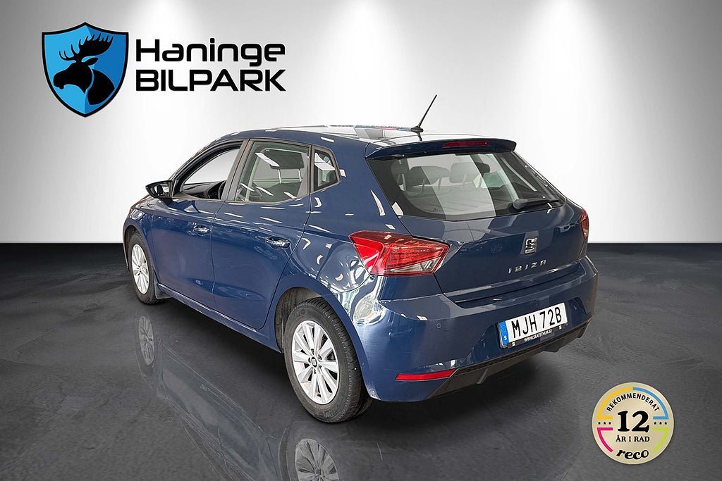 Vehicle Image 9