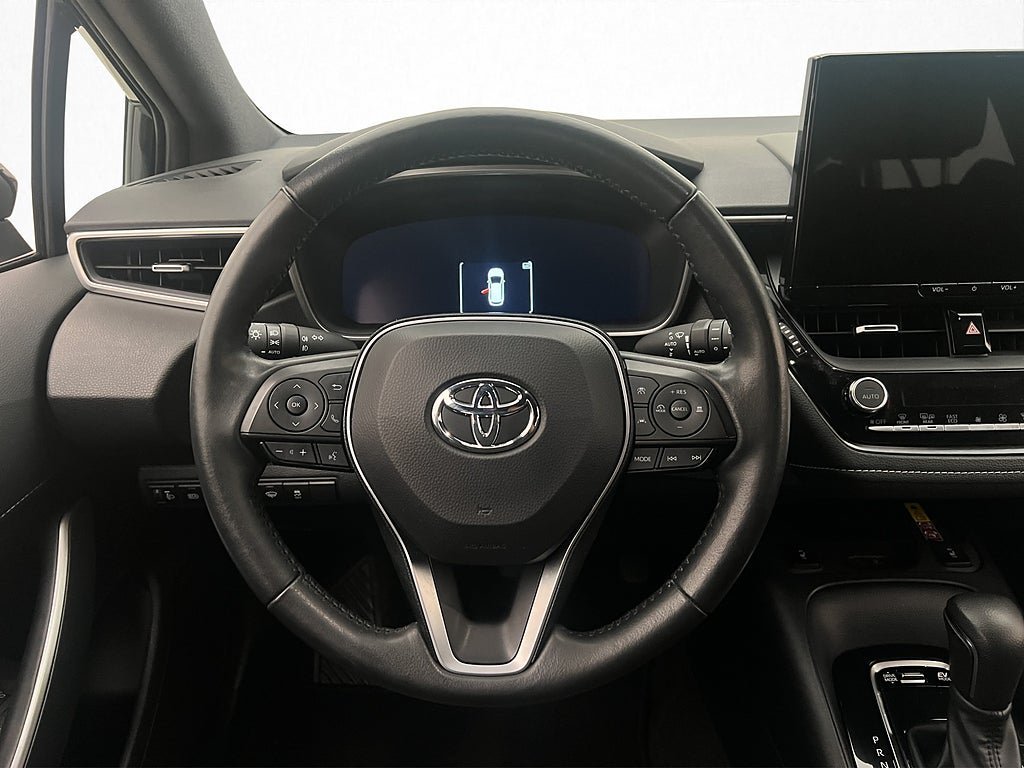 Vehicle Image 16