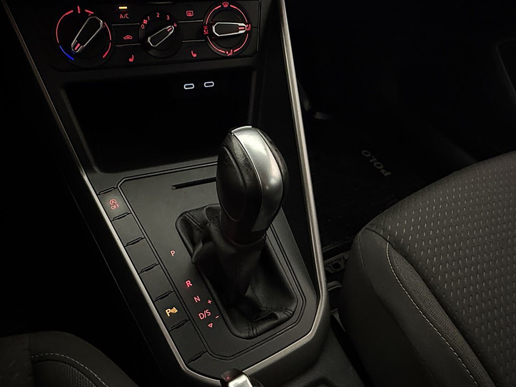 Vehicle Image 20