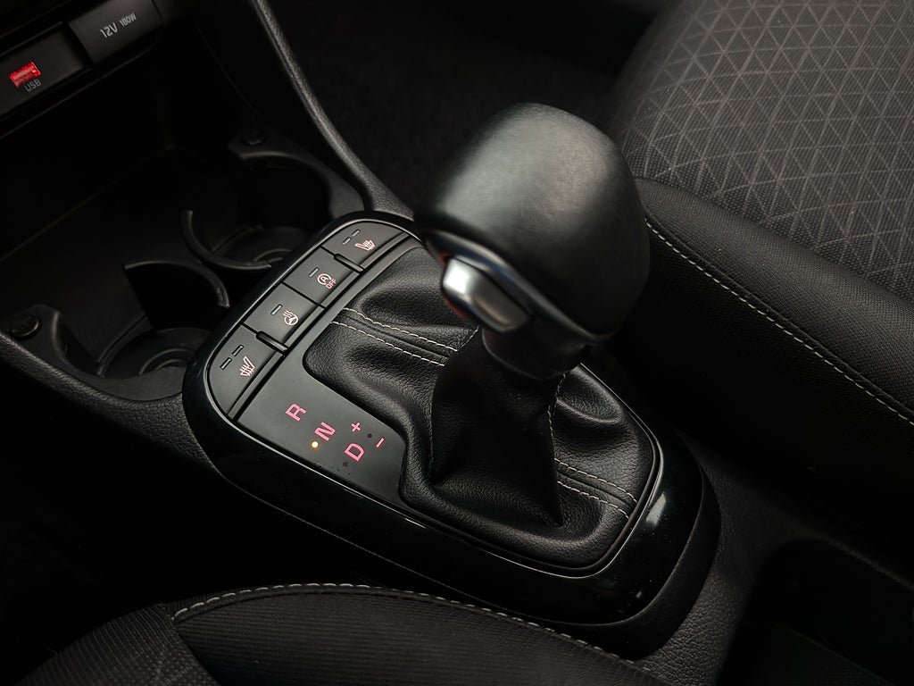Vehicle Image 23
