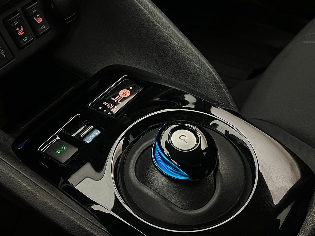 Vehicle Image 24