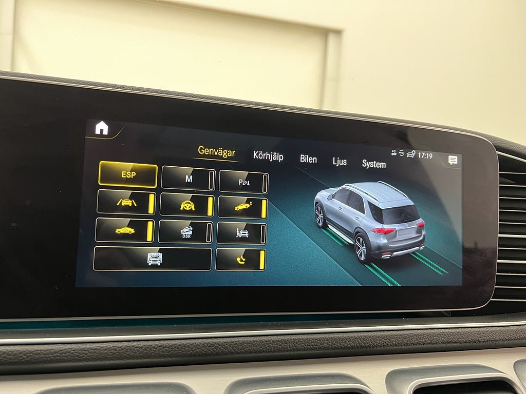 Vehicle Image 37