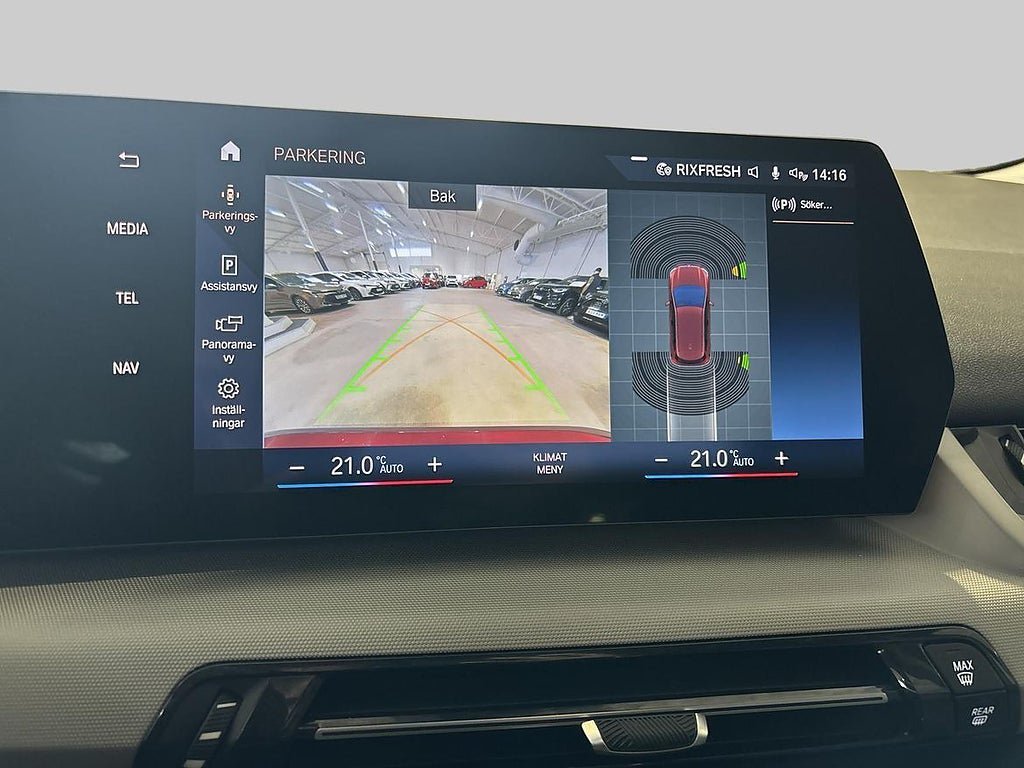 Vehicle Image 16