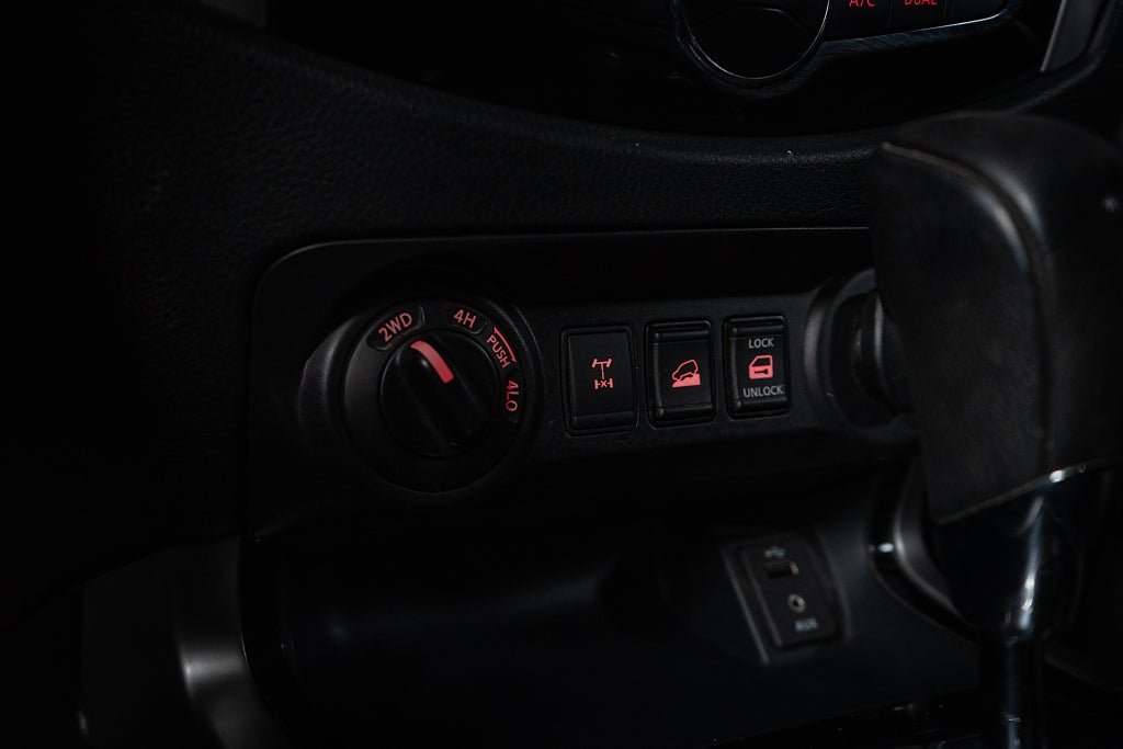 Vehicle Image 23