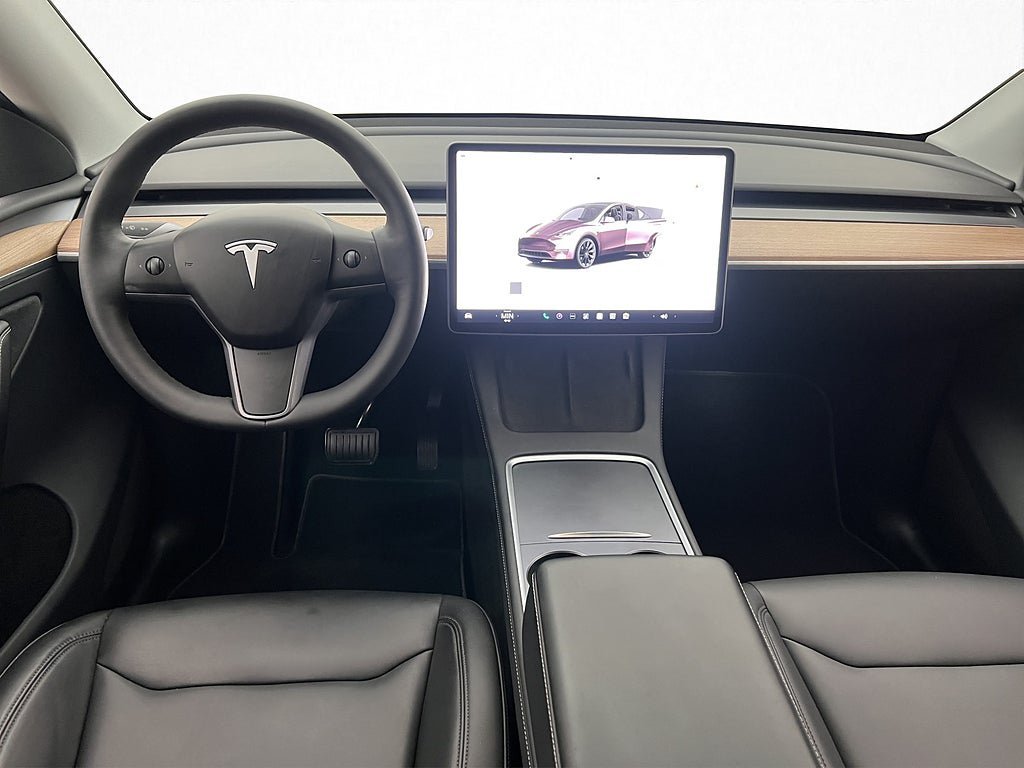 Vehicle Image 15