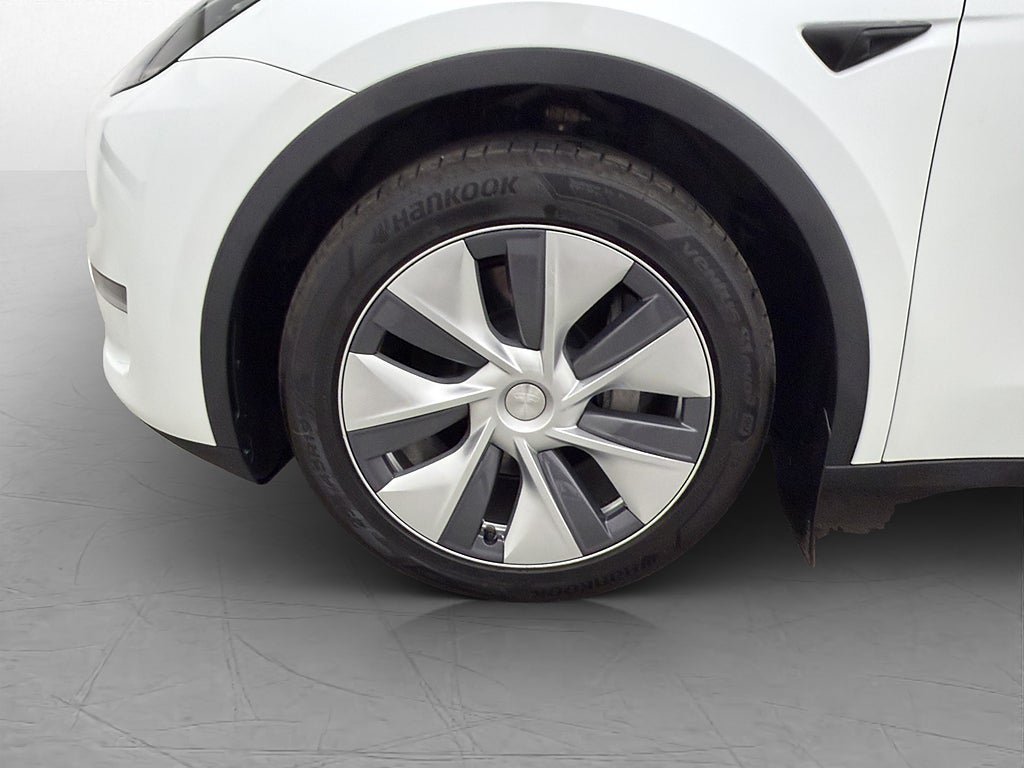 Vehicle Image 32