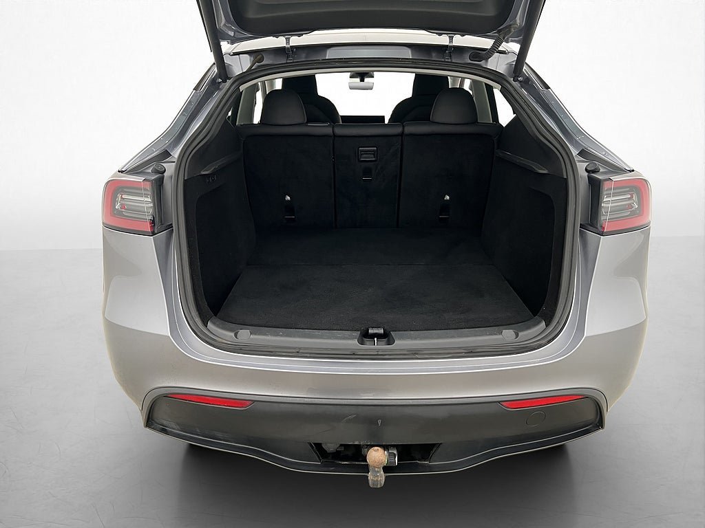 Vehicle Image 32