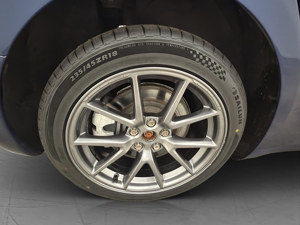 Vehicle Image 32