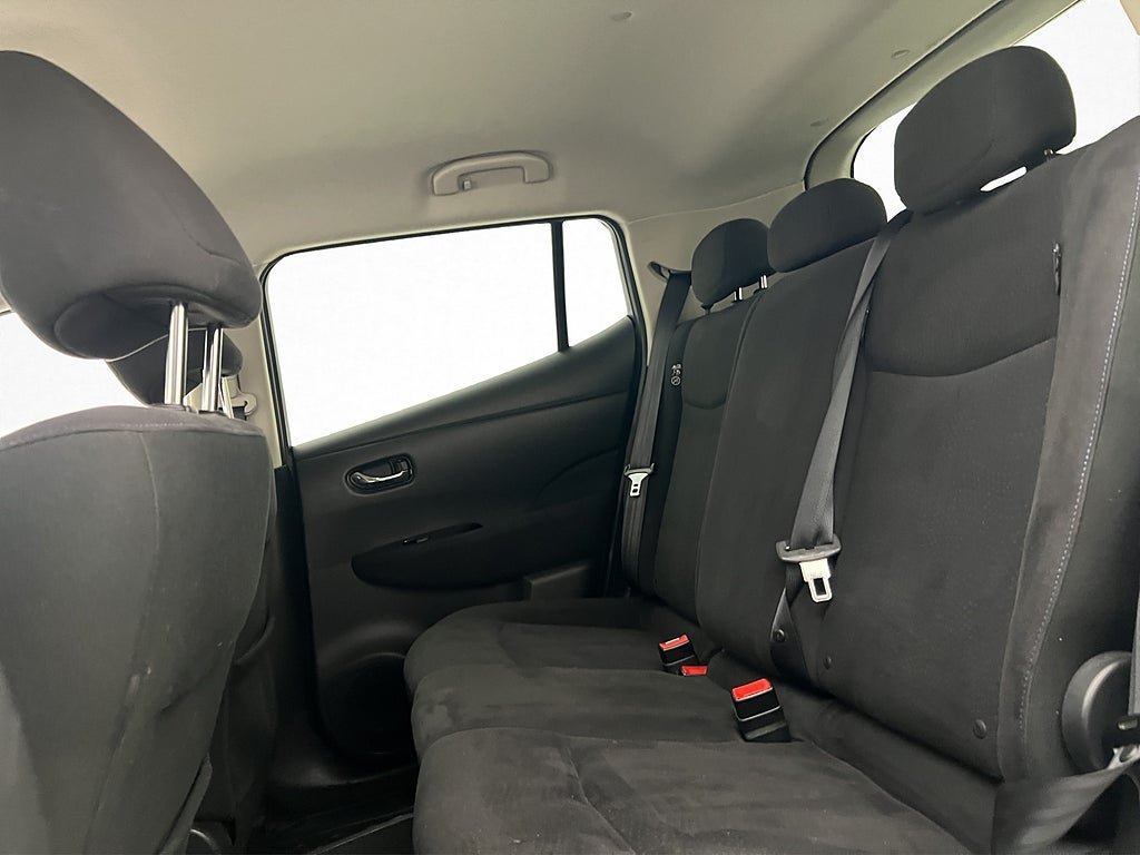 Vehicle Image 27