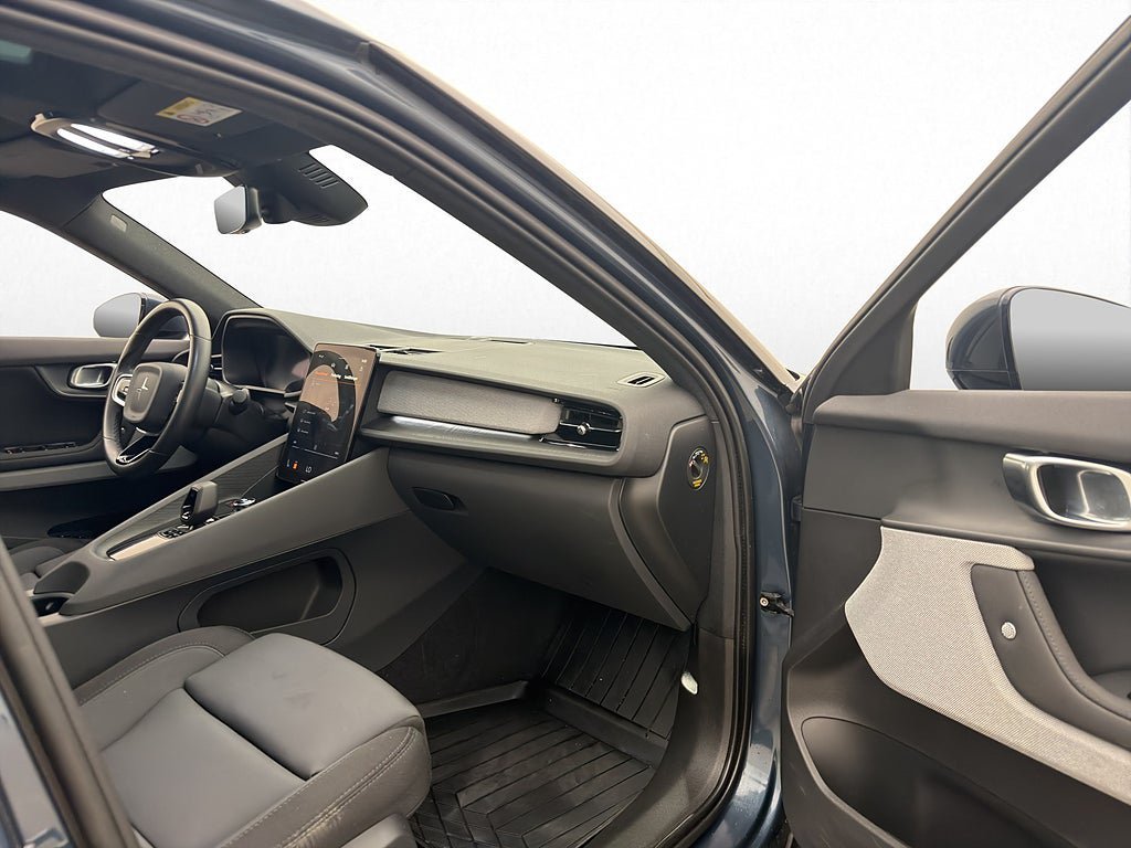 Vehicle Image 30