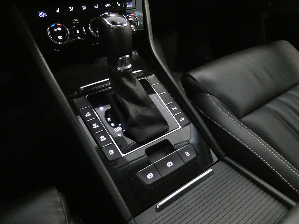 Vehicle Image 19