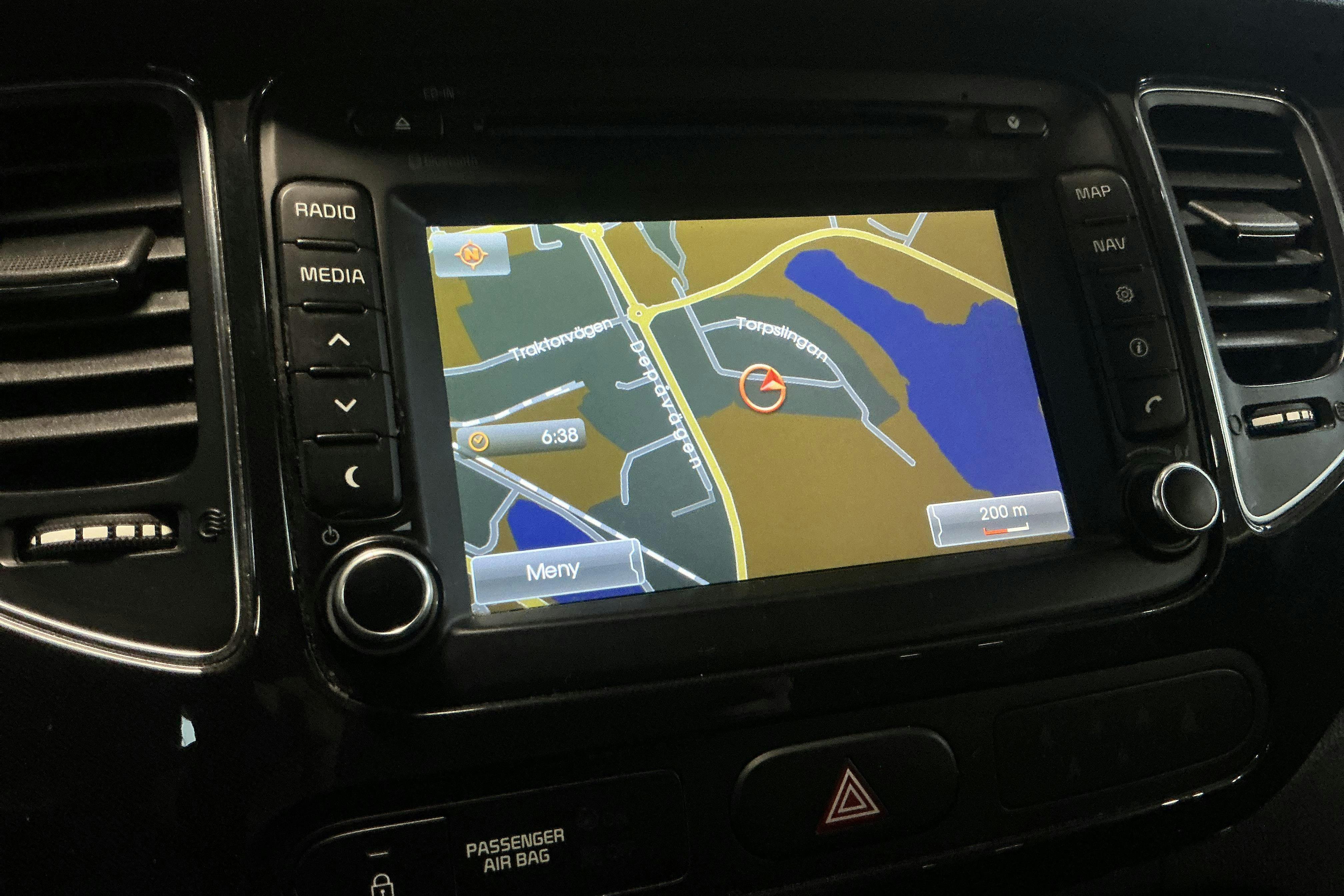Vehicle Image 14