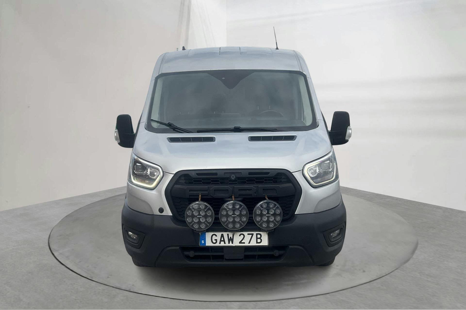 Vehicle Image 4