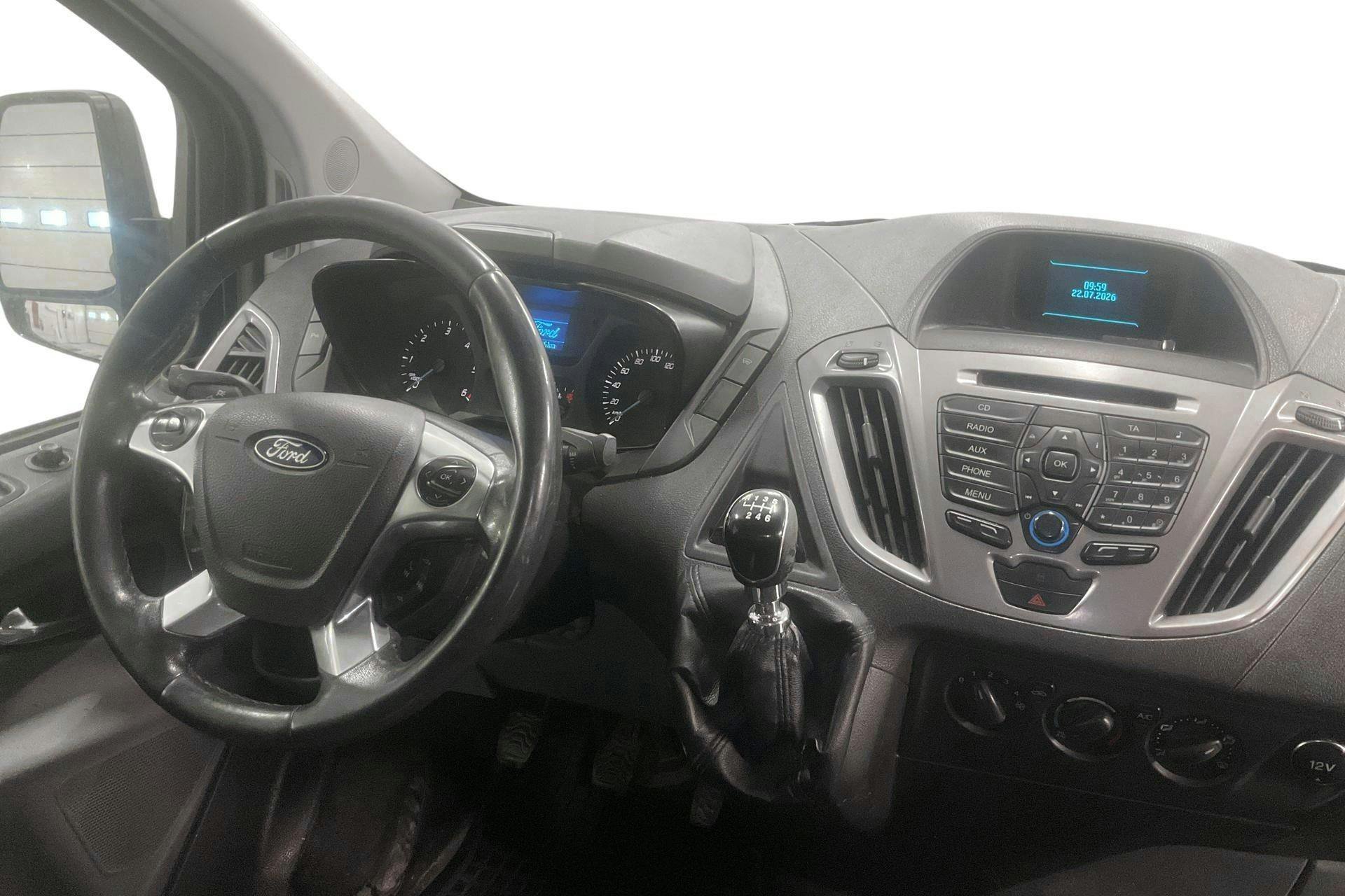 Vehicle Image 6