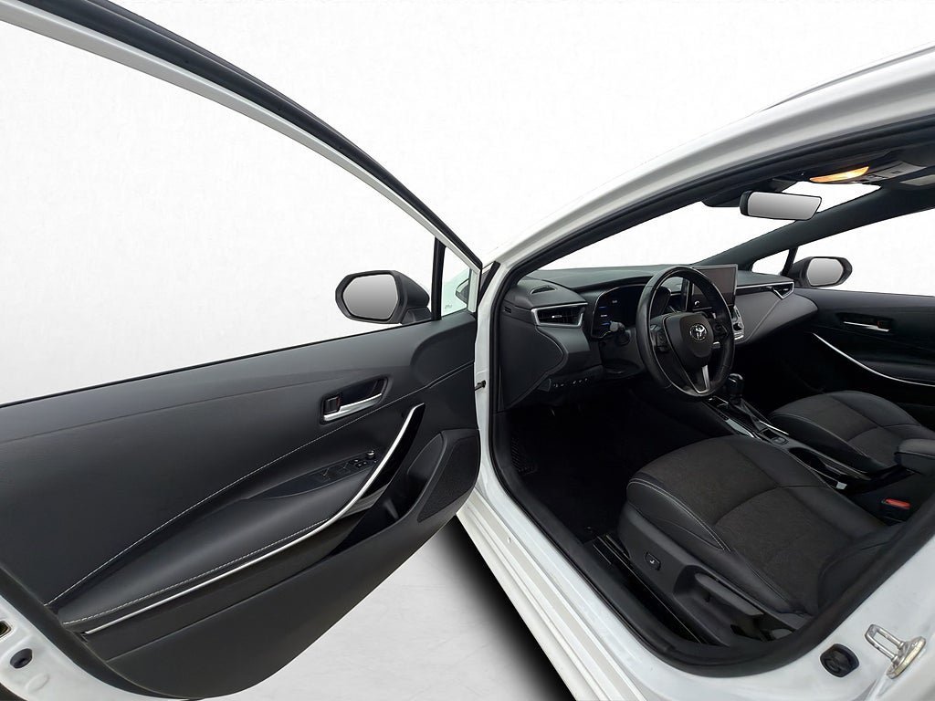 Vehicle Image 11