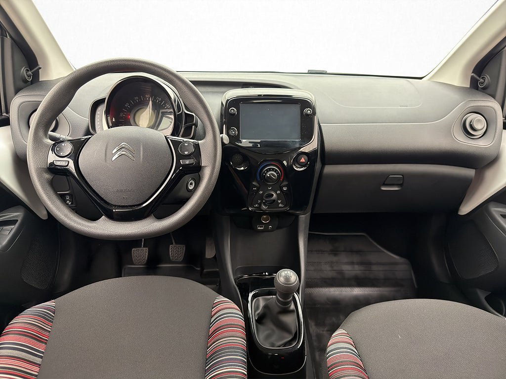 Vehicle Image 12