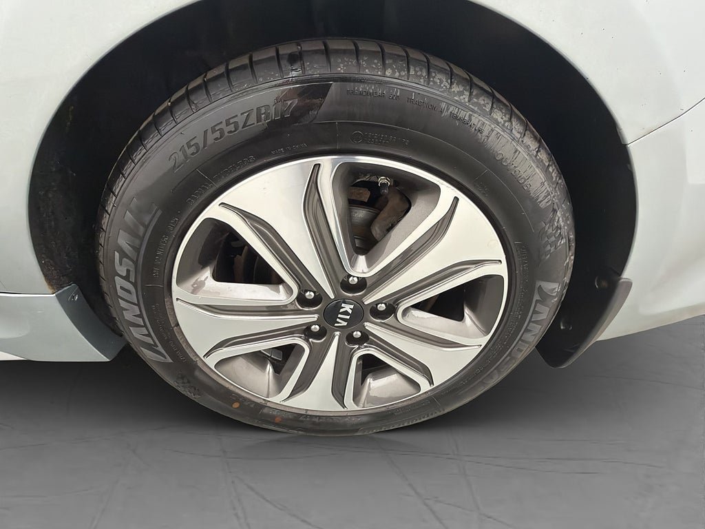 Vehicle Image 37