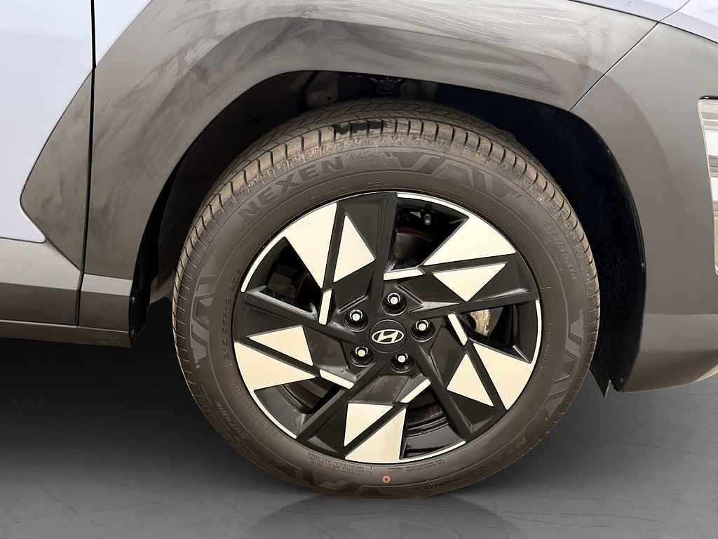 Vehicle Image 31