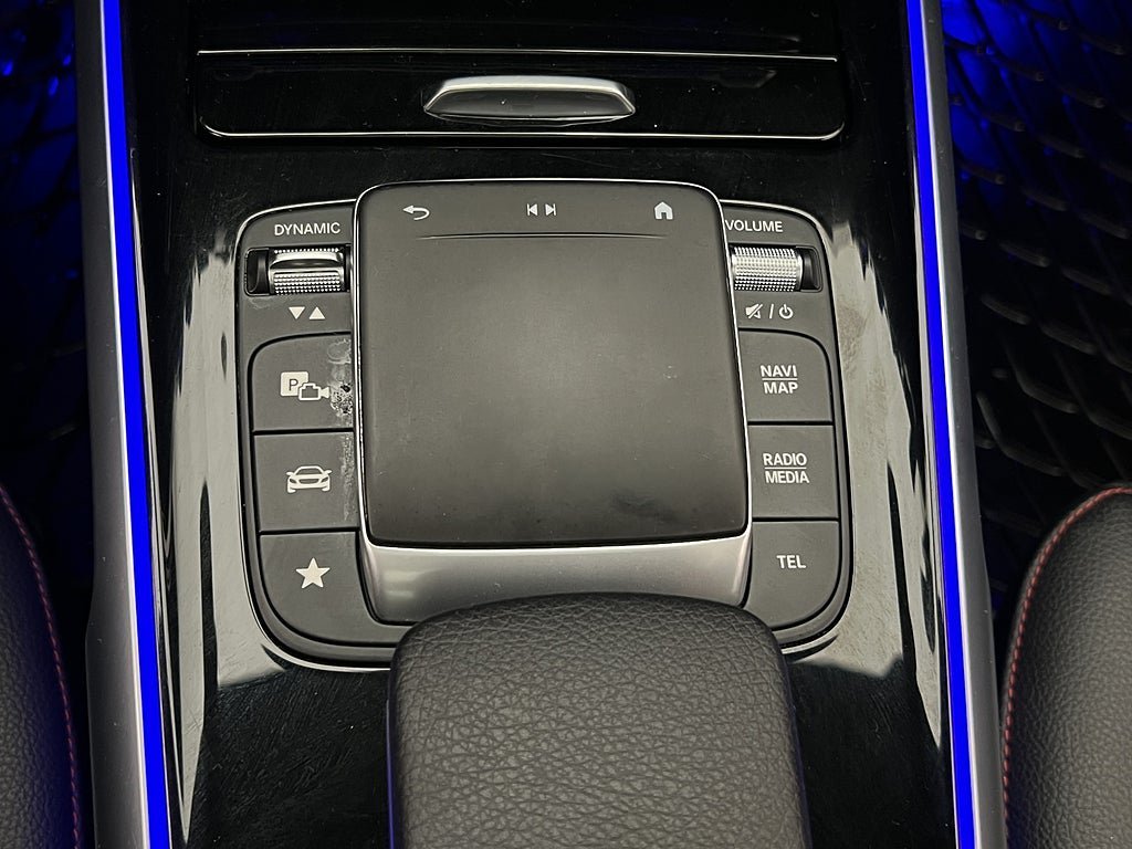 Vehicle Image 28