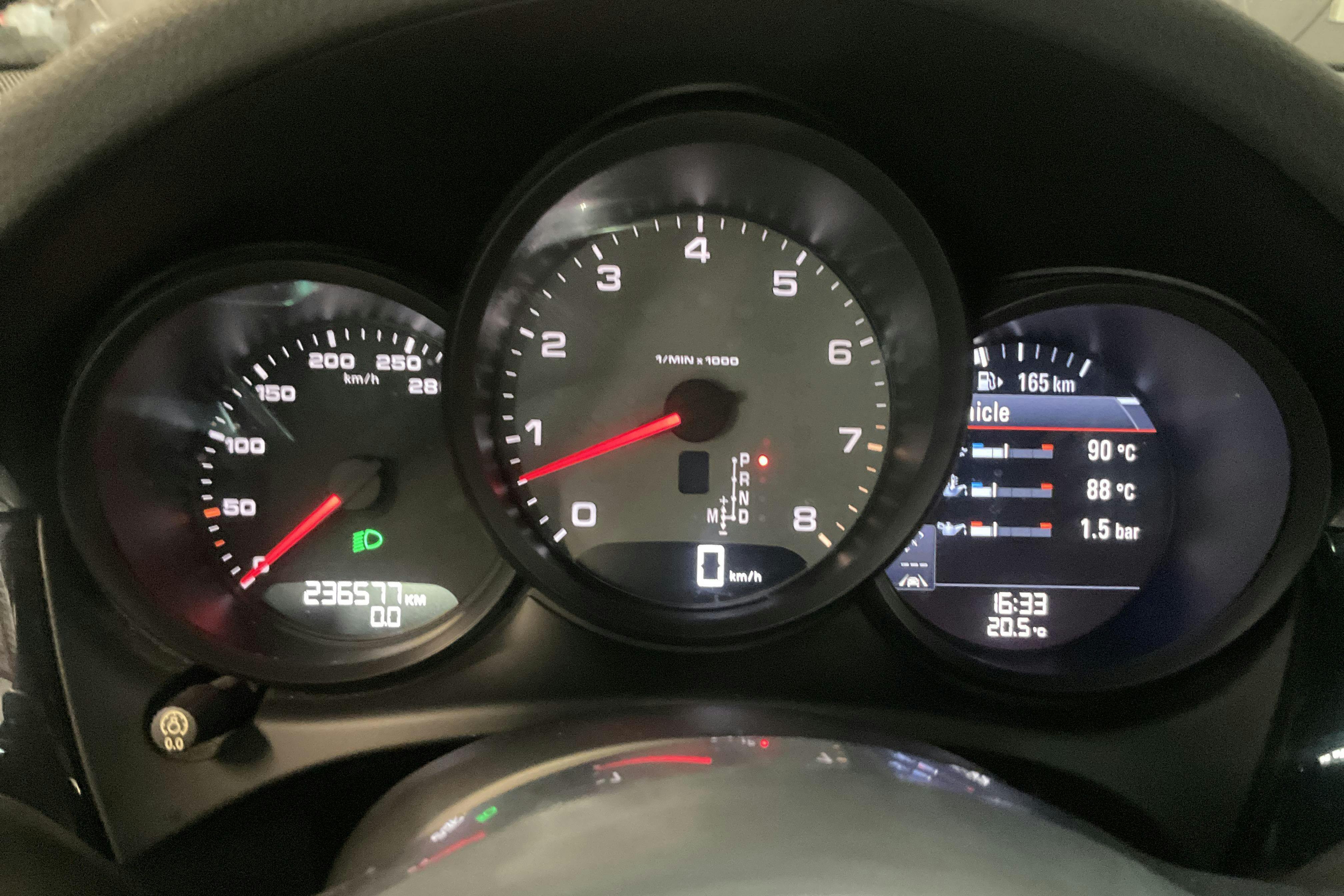Vehicle Image 10