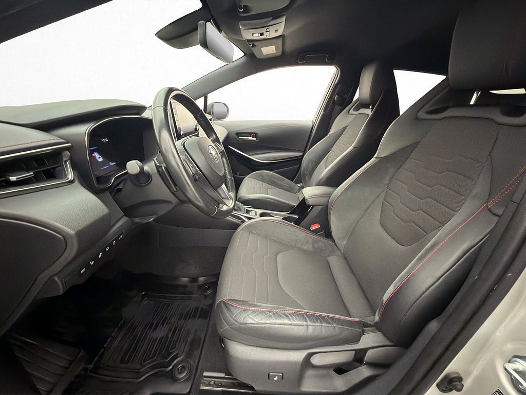 Vehicle Image 11