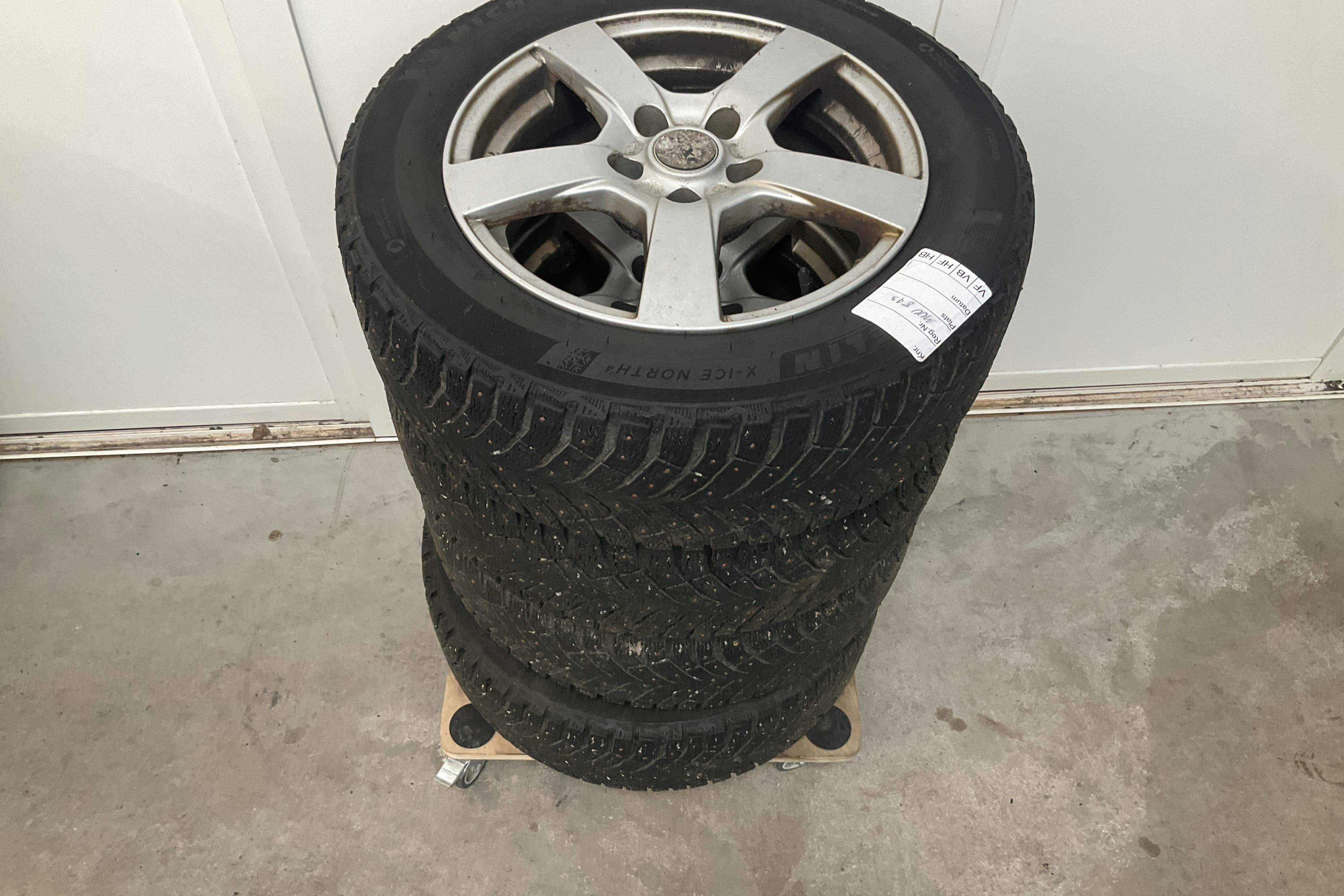 Vehicle Image 13