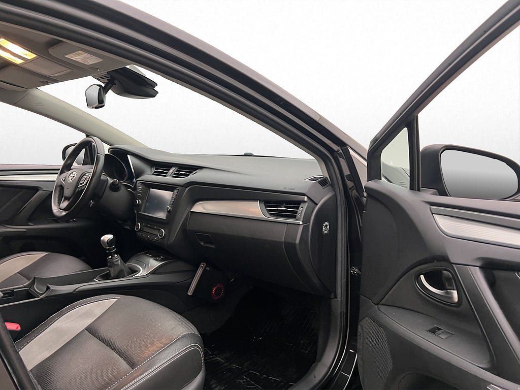 Vehicle Image 21