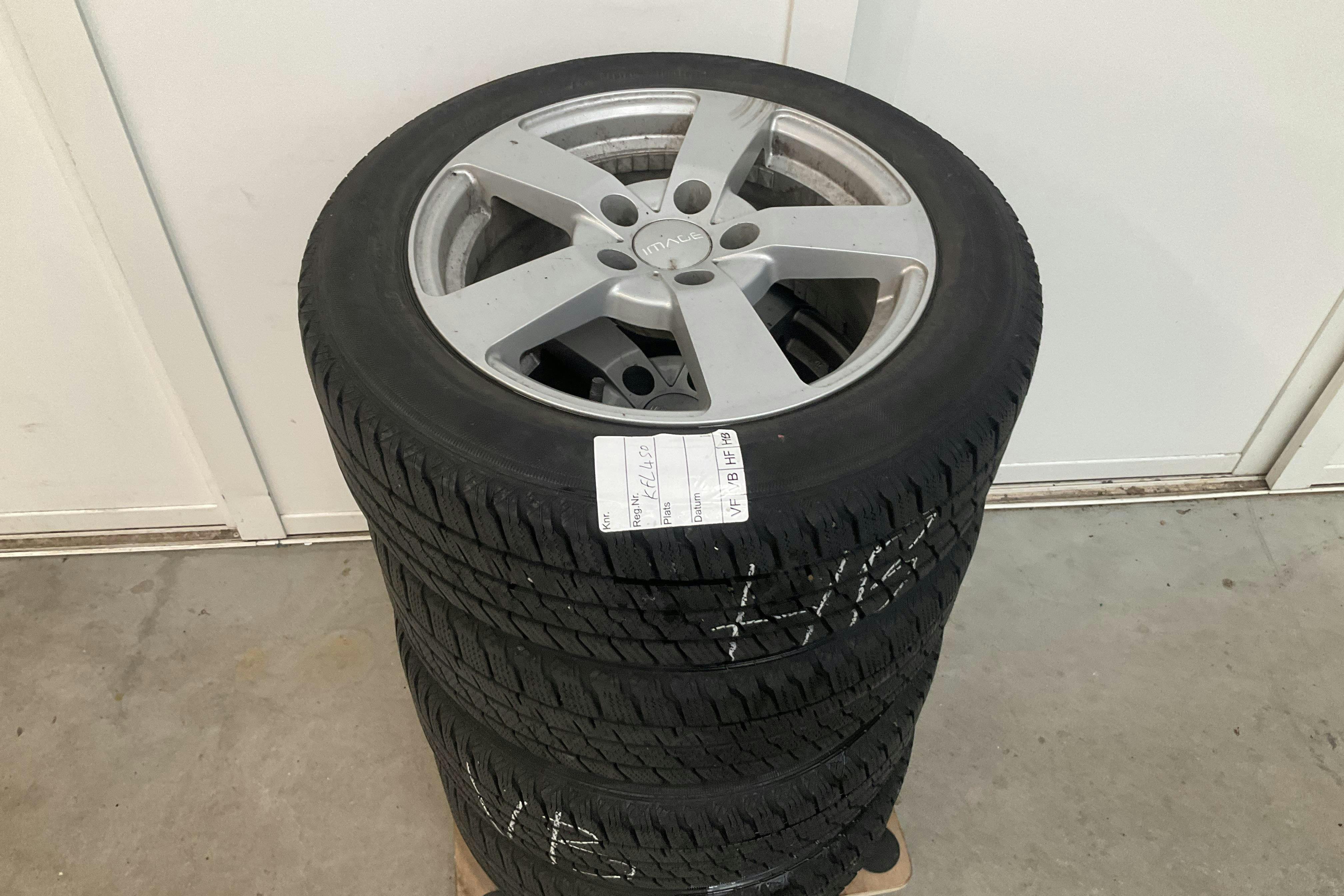 Vehicle Image 11