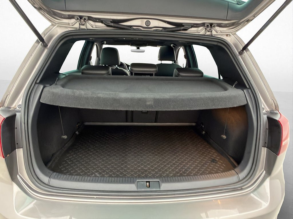 Vehicle Image 26