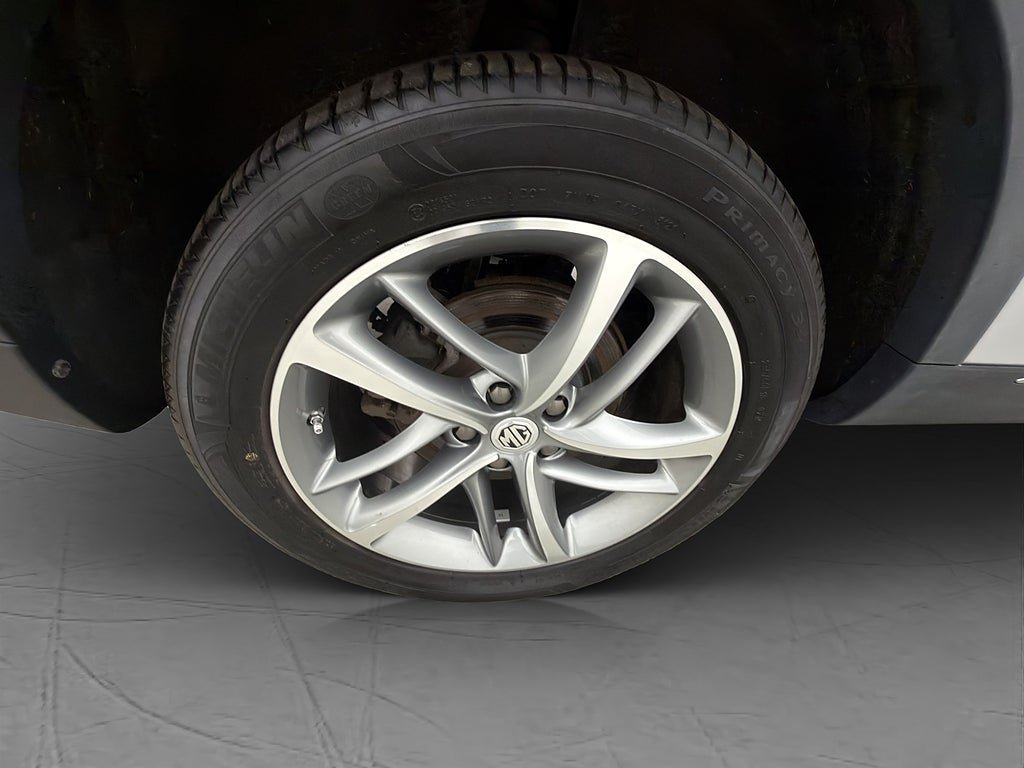 Vehicle Image 35