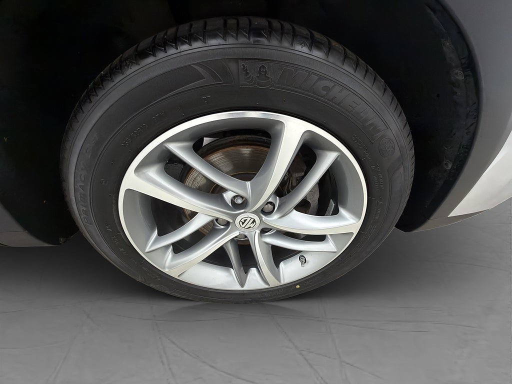 Vehicle Image 36