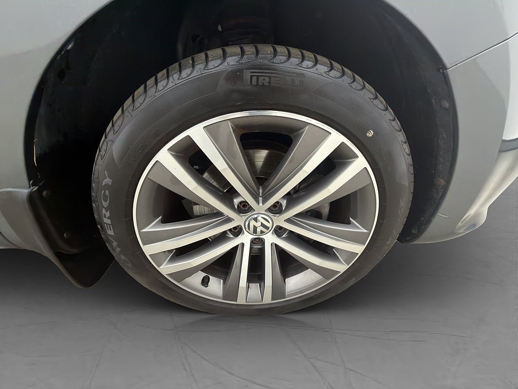 Vehicle Image 35