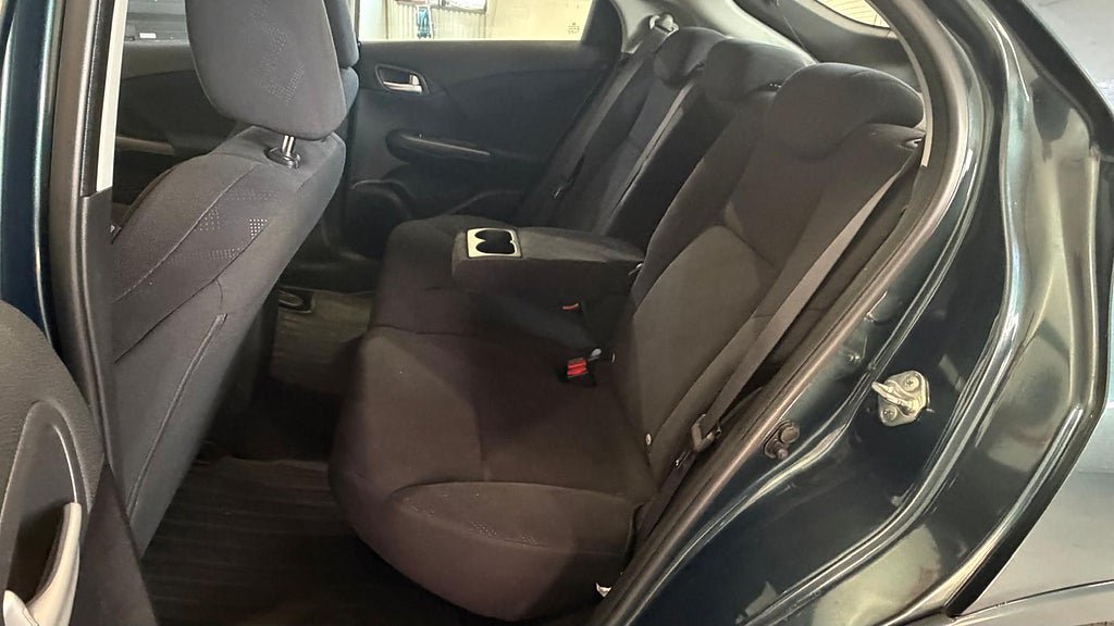 Vehicle Image 13