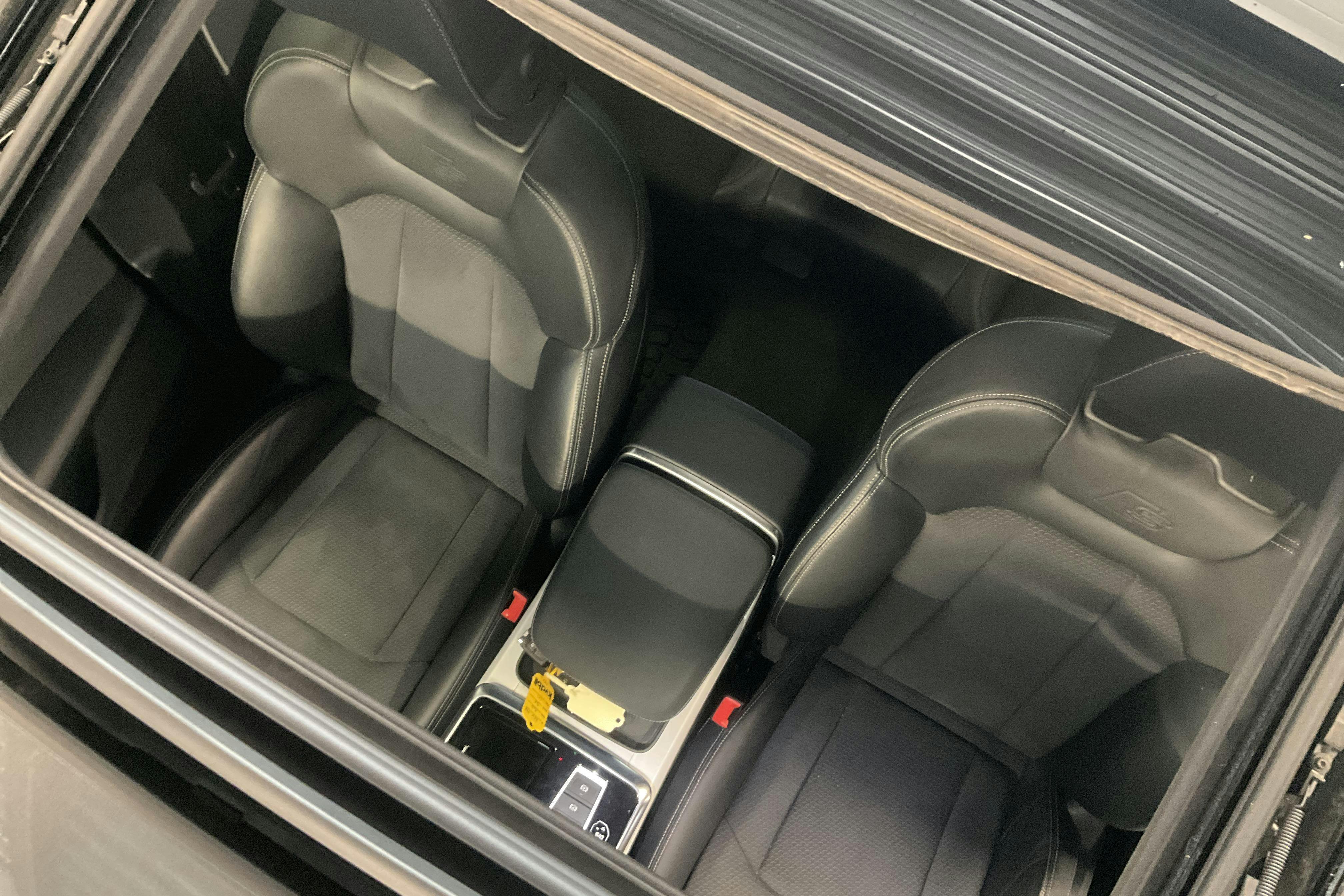 Vehicle Image 15
