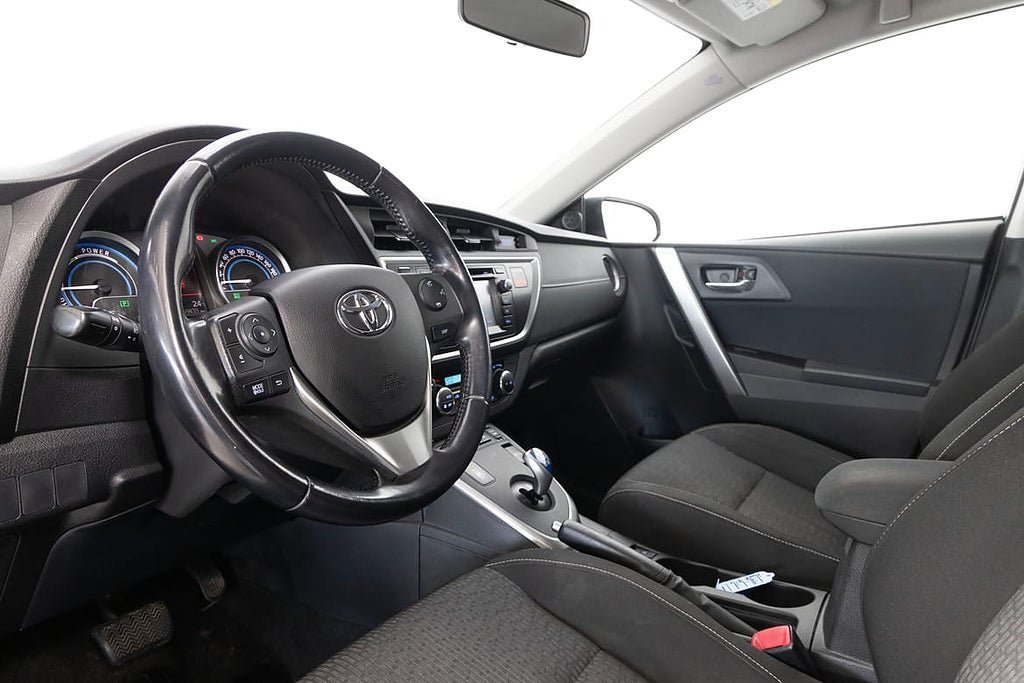 Vehicle Image 16