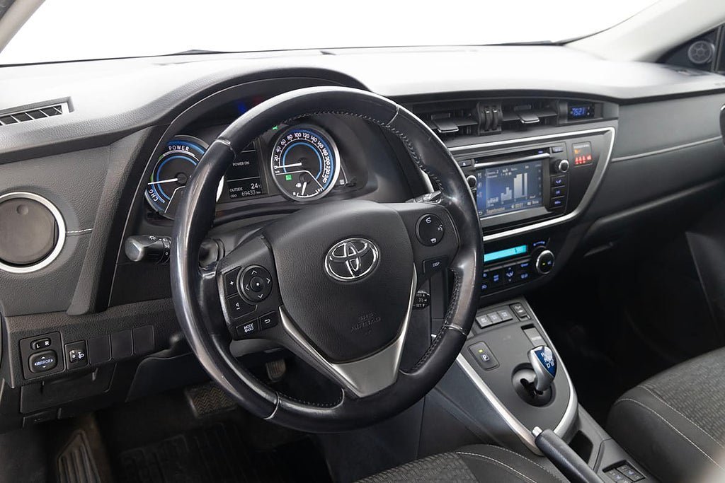 Vehicle Image 18