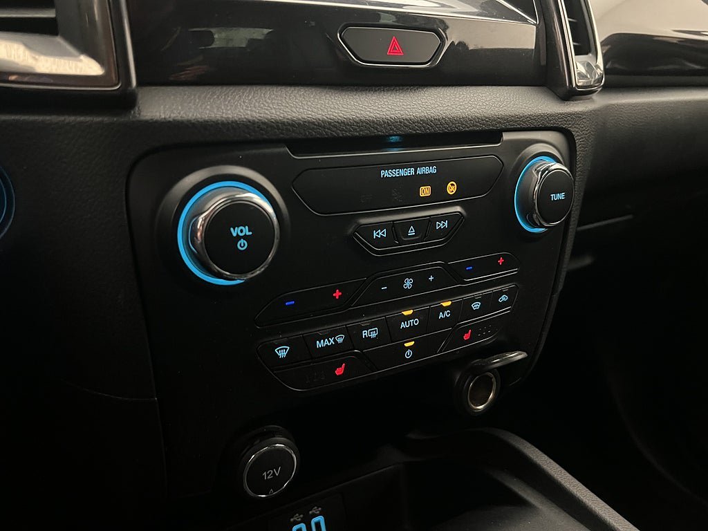 Vehicle Image 26