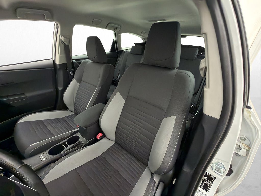 Vehicle Image 11