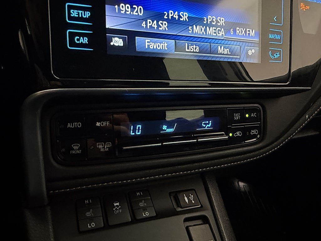 Vehicle Image 21