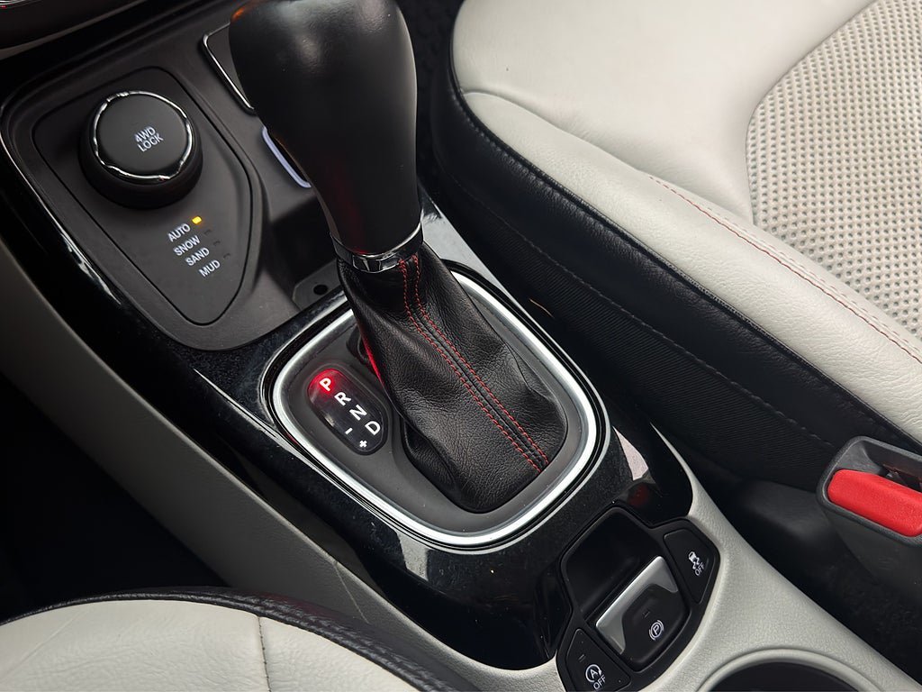Vehicle Image 18