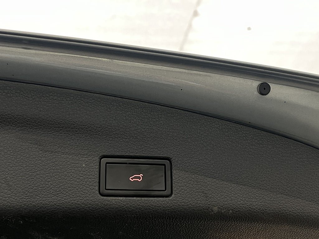 Vehicle Image 29