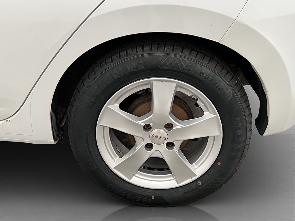 Vehicle Image 20
