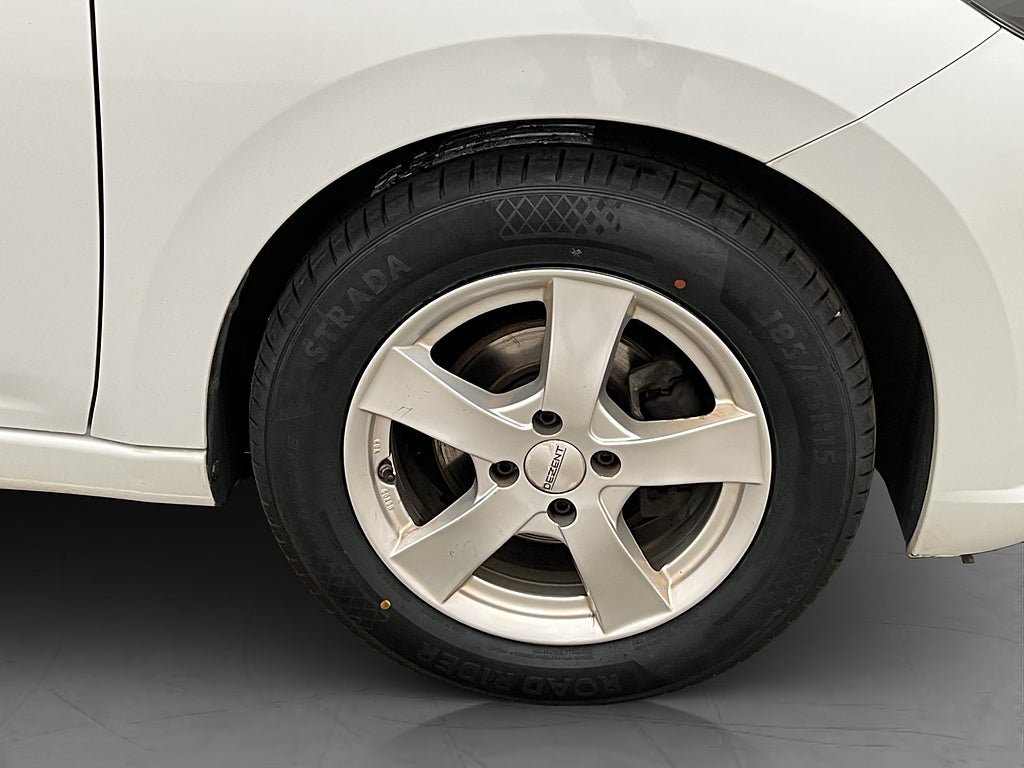 Vehicle Image 22
