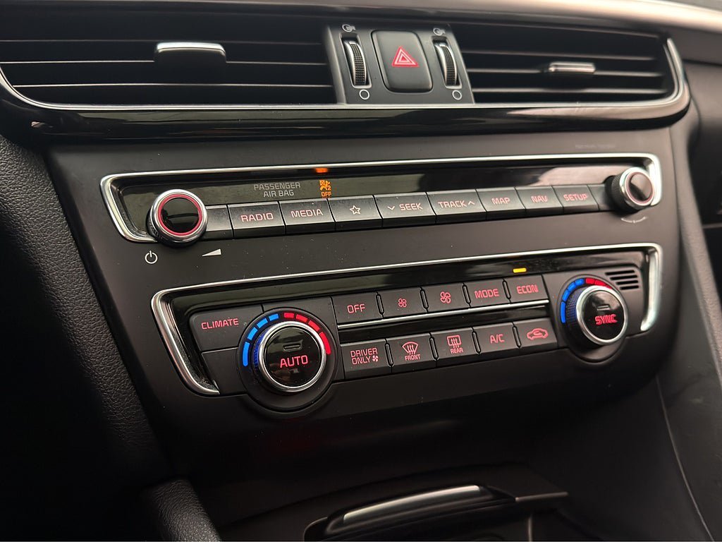 Vehicle Image 24