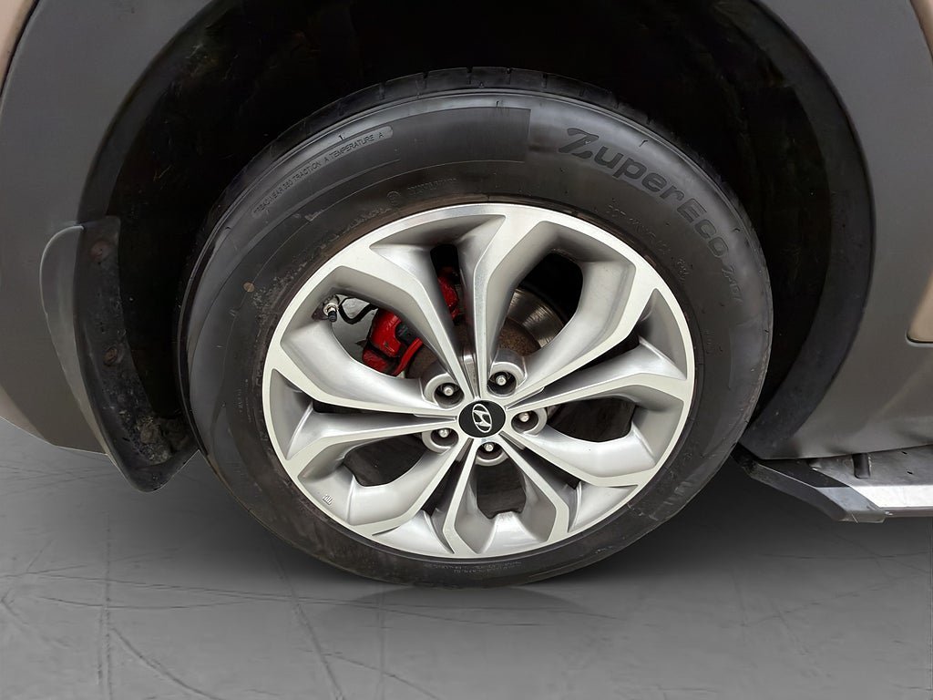 Vehicle Image 35